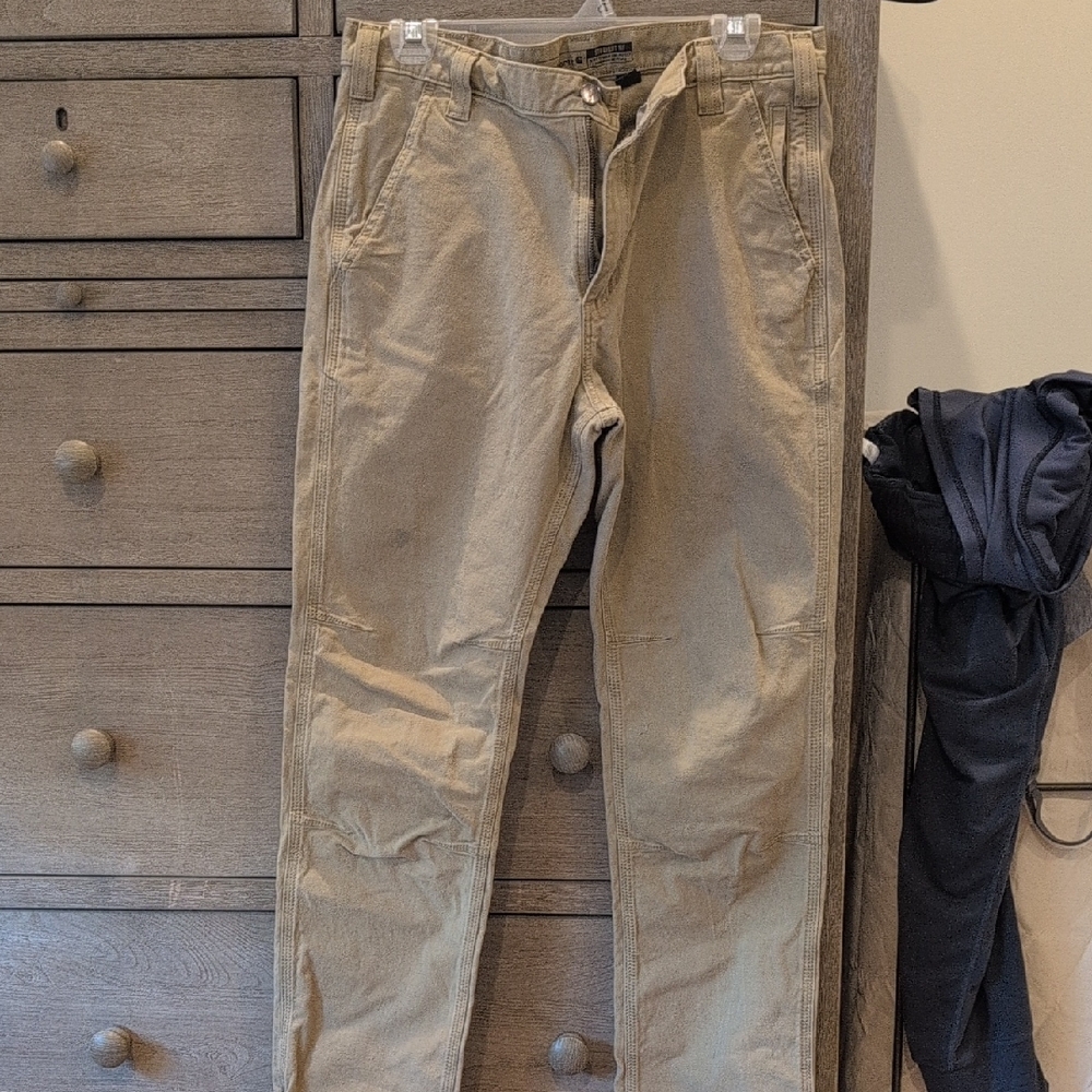 Carhartt Men's Khaki Chinos